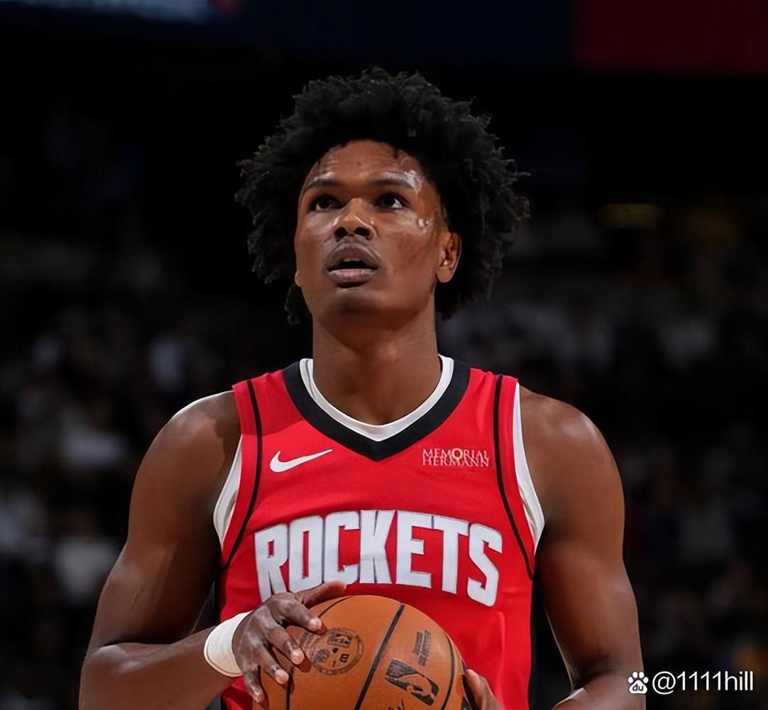 关于火箭队备战季前热身赛，球队战术打法有所调整的信息