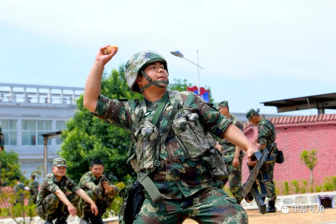 精彩大战，燃动心弦，雄鹰展翅欲飞的简单介绍