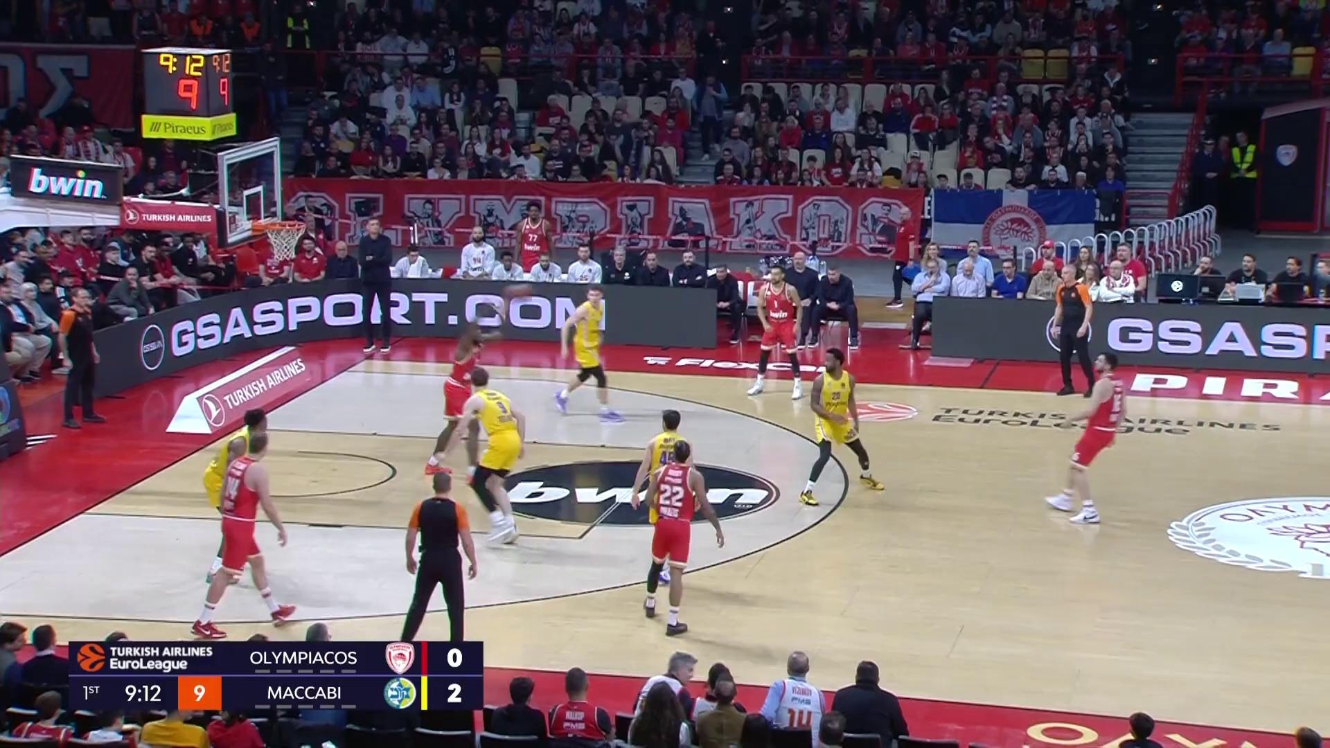 一场劲爆的篮球对决，赛事惊现惊艳表演！