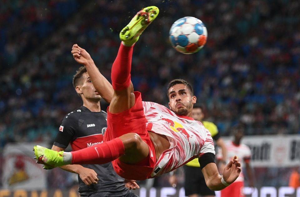 斯图加特主场胜出，继续保持领先