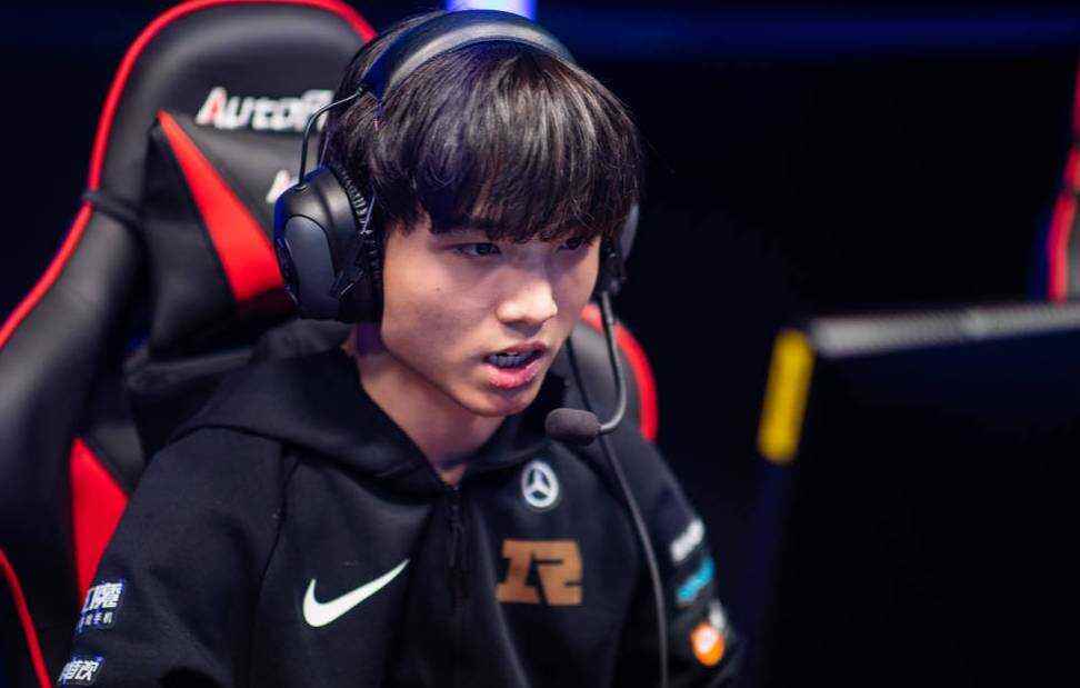 瓦伦西亚备战阵容配置完善，展望新赛季未知的简单介绍