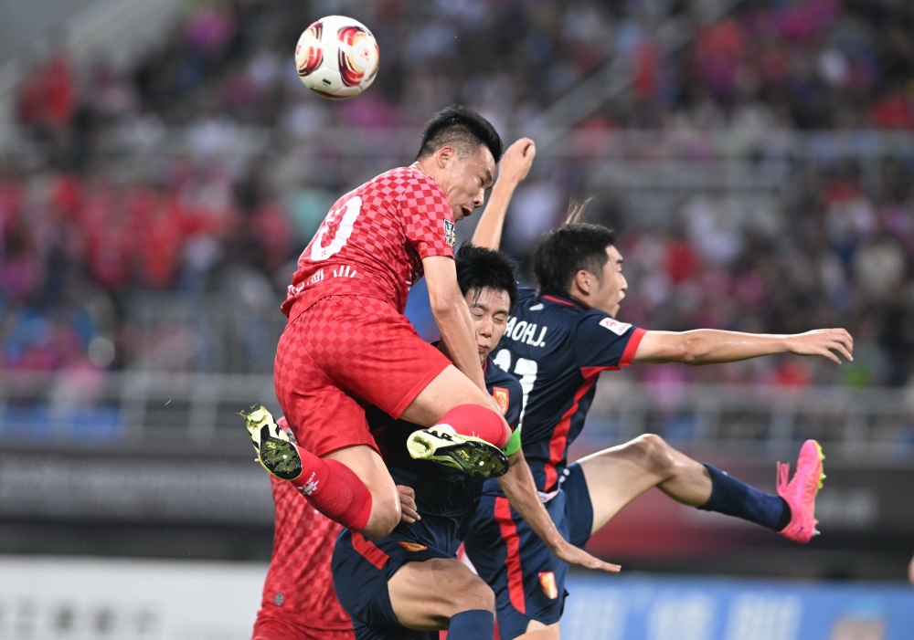 球队经过多次训练，比赛展现出色状态