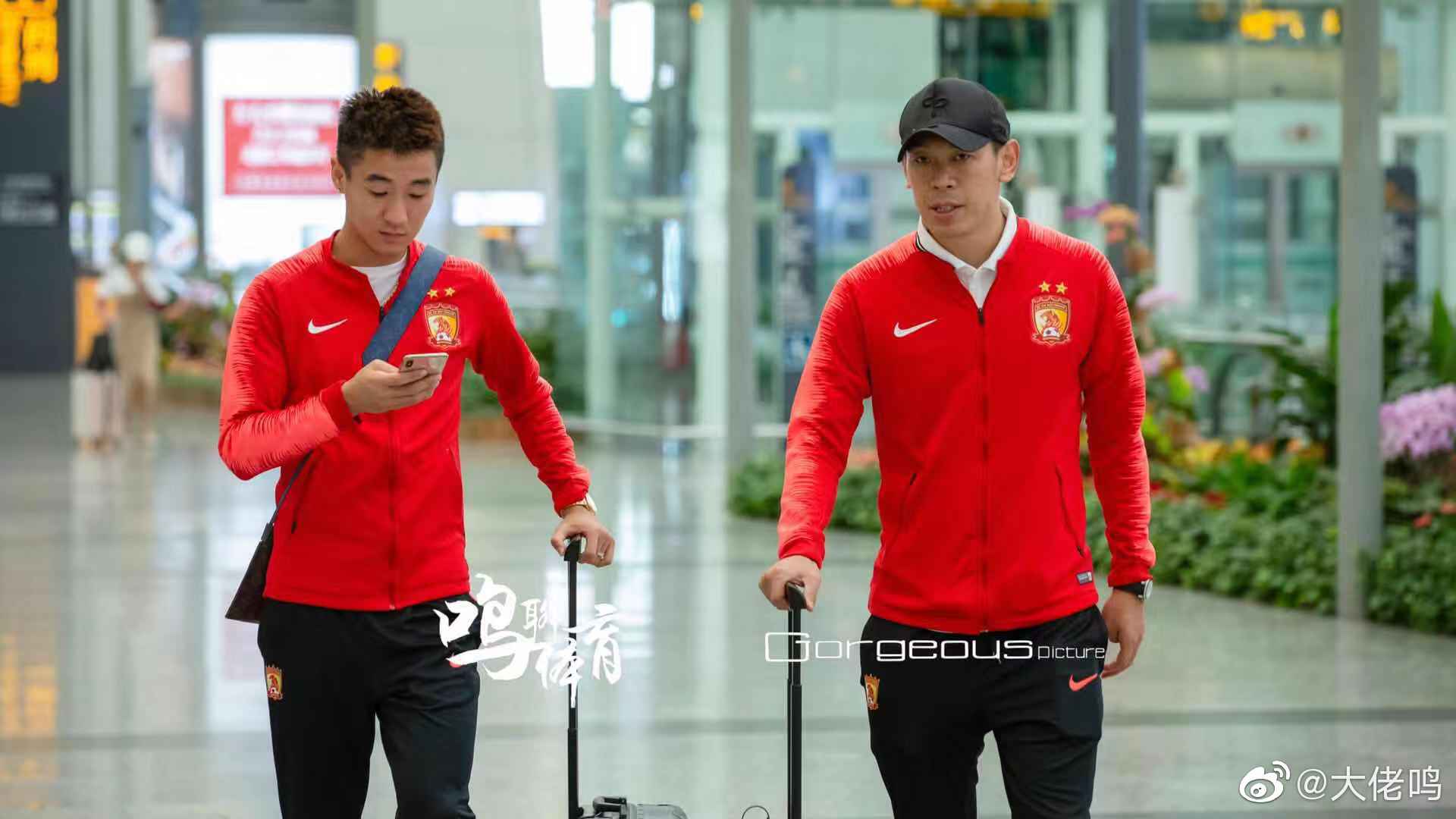 广州球队备战下一轮比赛，士气昂扬