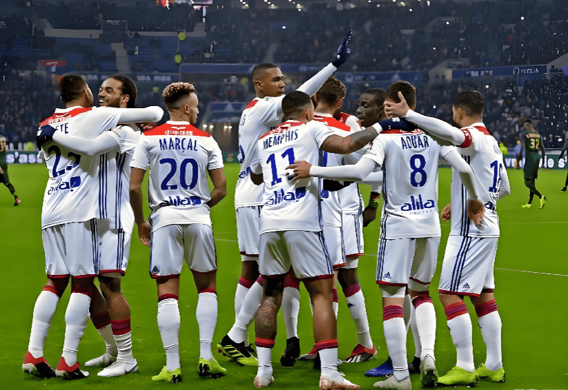 里尔主场2-0击败马赛，上演反弹的简单介绍