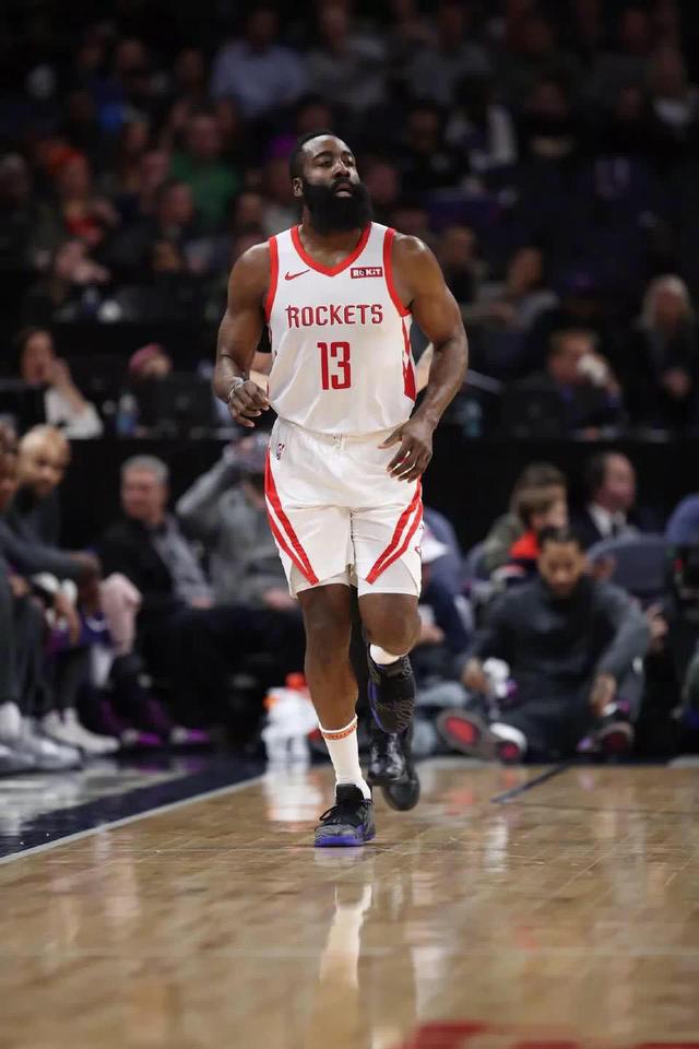 森林狼队主教练解释战术调整原因