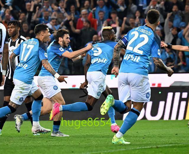 包含那不勒斯硬战取胜，实现客场连胜的词条