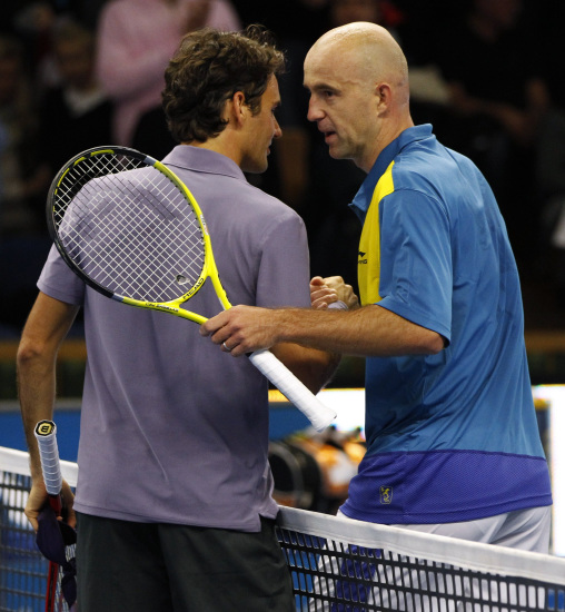 关于篮球赛半决赛，瑞典队力克对手晋级决赛的信息