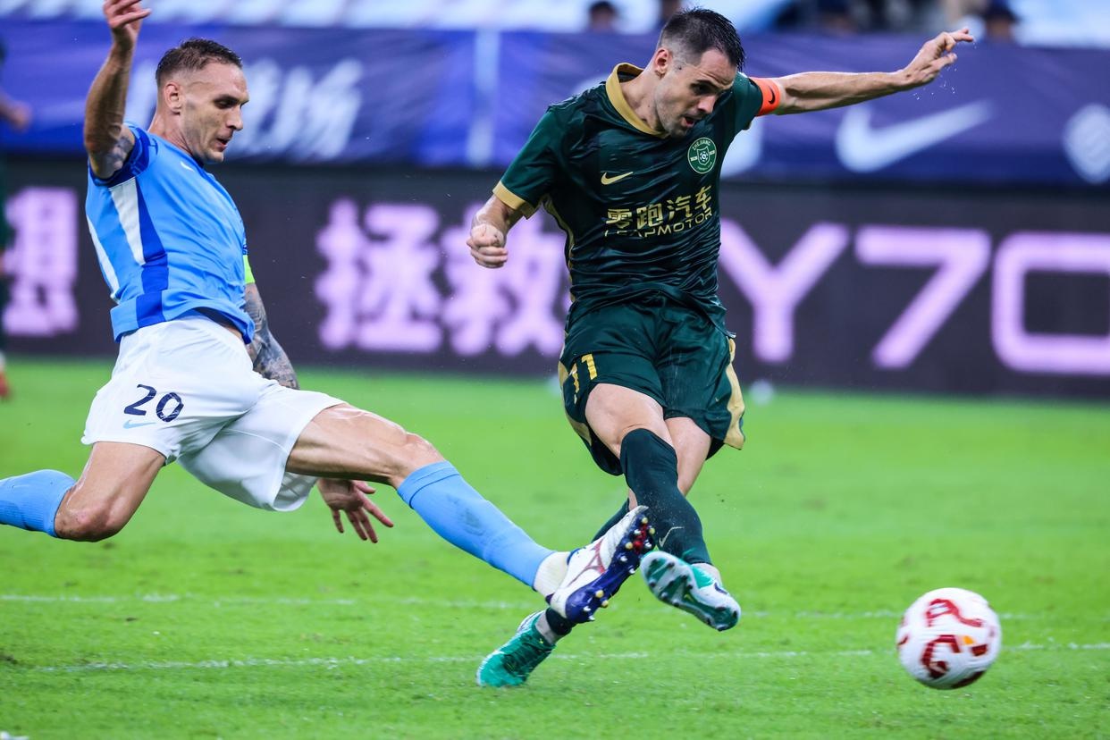 浙江绿城阵容调整，球员全力以赴的简单介绍