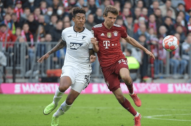 关于慕尼黑1860客场负于奥格斯堡，保级压力增大的信息