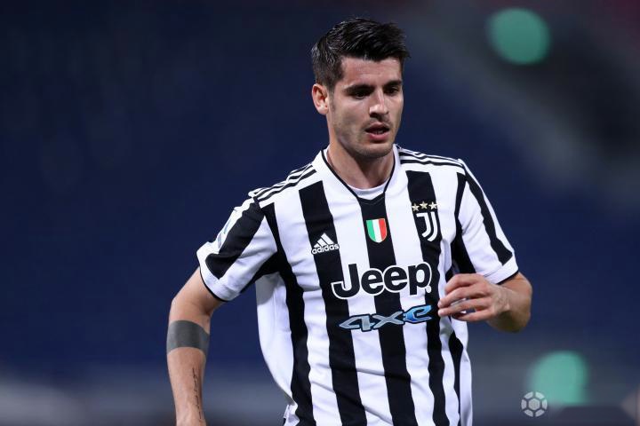 意甲联赛中某位球员的表现备受瞩目的简单介绍