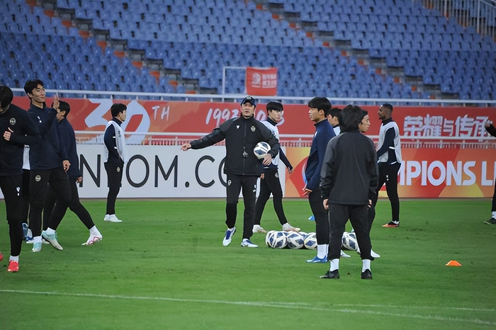 关于河南队遭遇双杀，需总结教训反思的信息