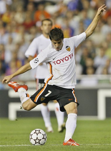 关于瓦伦西亚寻求引进前锋，提升球队前场攻击力的信息