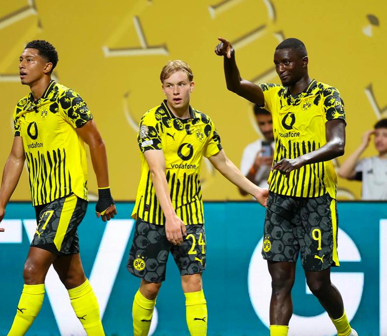 那不勒斯击败拉齐奥，赢得重要三分