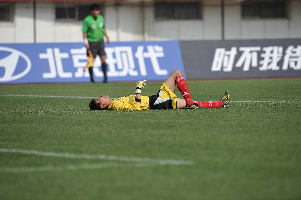 热那亚队员严重受伤，赛季前景堪忧的简单介绍