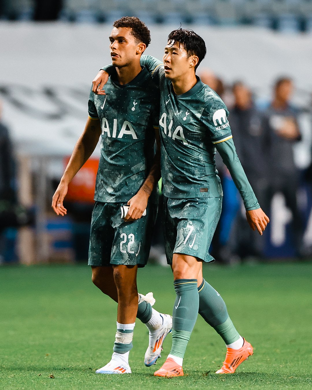 西汉姆联客场战胜对手，保持连胜态势的简单介绍