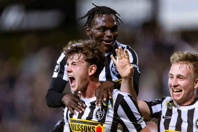 关于帕尔马突破尤文图斯封堵，全队团结一致拼搏的信息