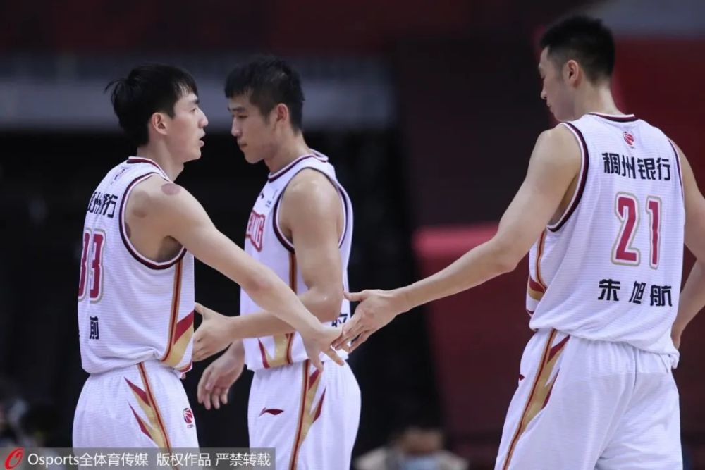 河南男篮力克对手，晋级季后赛次轮的简单介绍