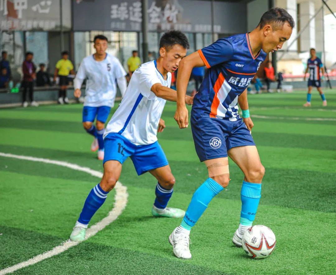 包含战术优势彰显，球队轻松击败对手掌控整场比赛的词条