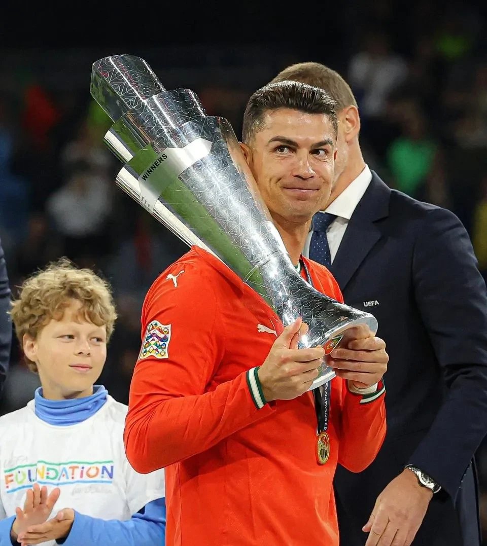 葡萄牙后卫出色发挥，在关键时刻力保球门不失的简单介绍