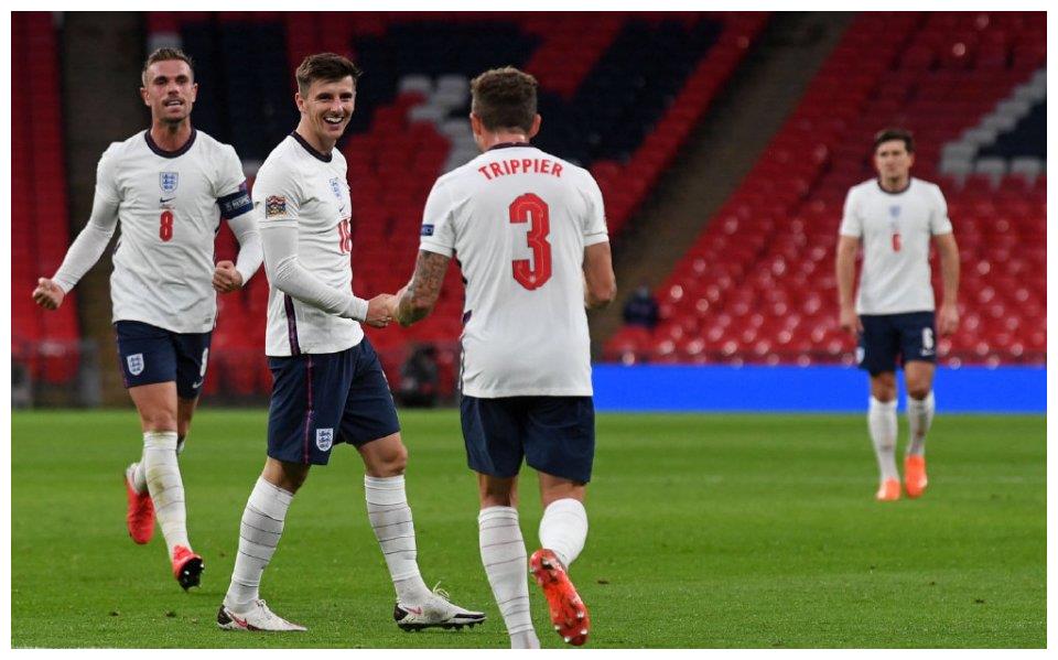 包含比利时主场大胜俄罗斯，积分榜领先优势的词条