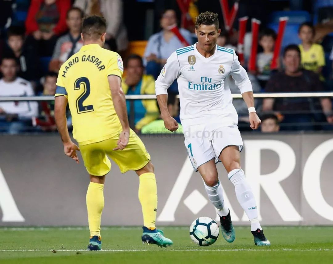 包含紧咬积分榜!比利亚雷亚尔紧随其后的词条 包含紧咬积分榜!比利亚雷亚尔紧随其后的词条