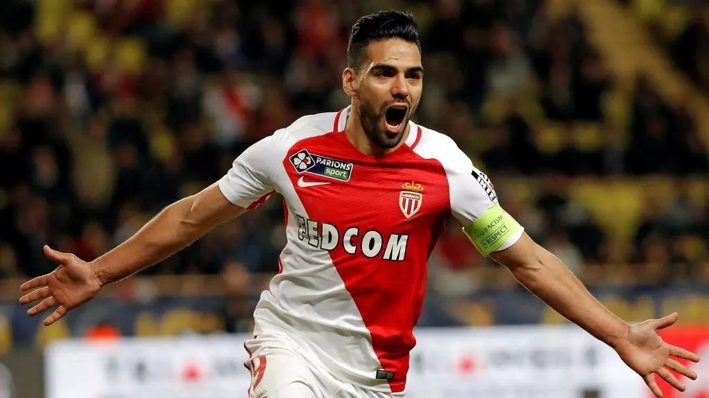 圣艾蒂安队客场获胜，取得关键的3分积分的简单介绍