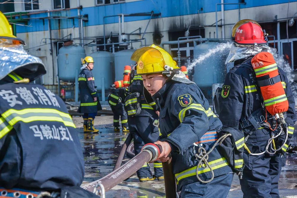 情绪激烈:东部南区鏖战一触即发的简单介绍 情绪激烈:东部南区鏖战一触即发的简单介绍