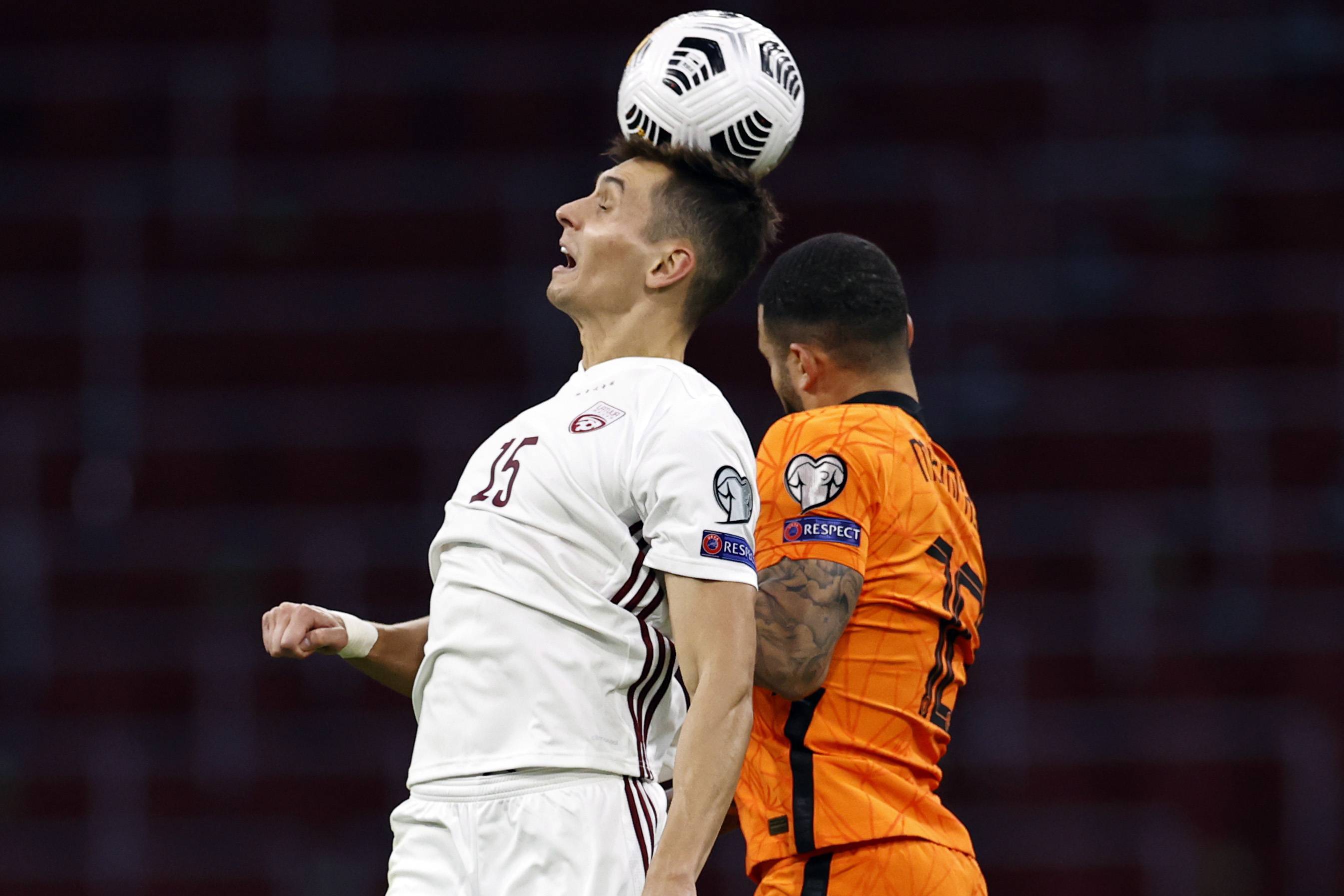 包含荷兰主场三球完胜拉脱维亚，拉脱维亚0-3荷兰的词条