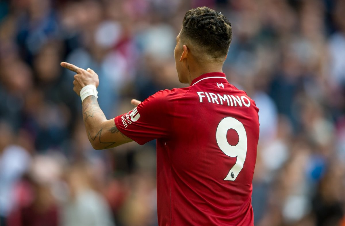 关于利物浦主场3:0大胜沃特福德，继续领跑的信息