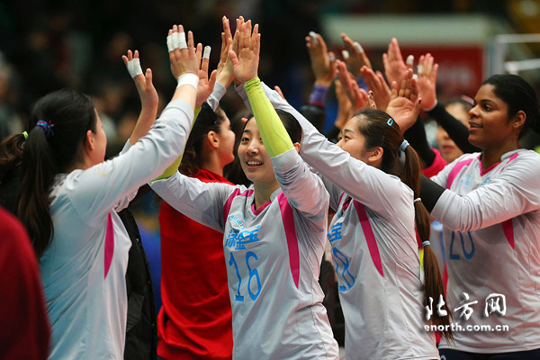 关于比赛节奏快速切换,双方你争我夺的信息