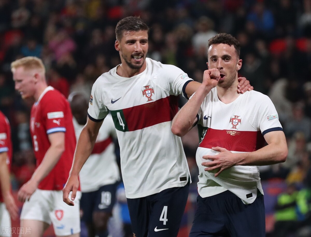 捷克继续豪取四连胜,夺得小组领先位置的简单介绍