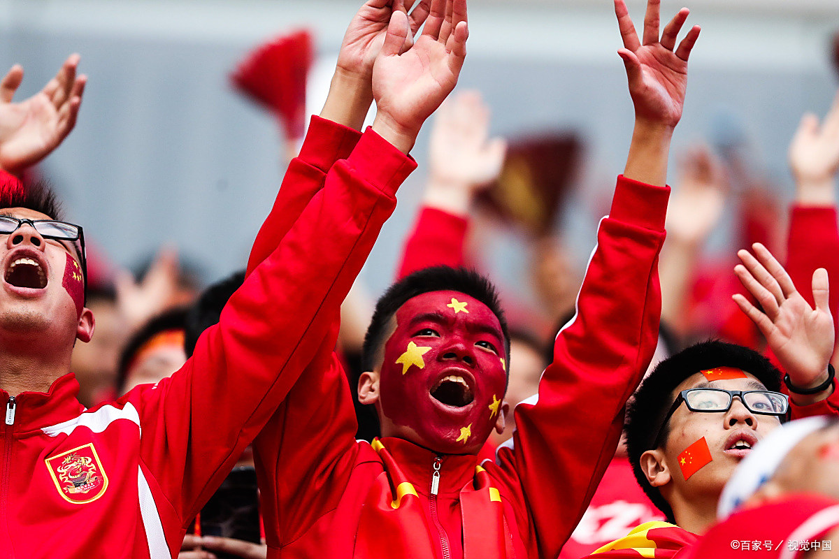 再次辉煌,中国足球队斩获国际巨奖 再次辉煌,中国足球队斩获国际巨奖