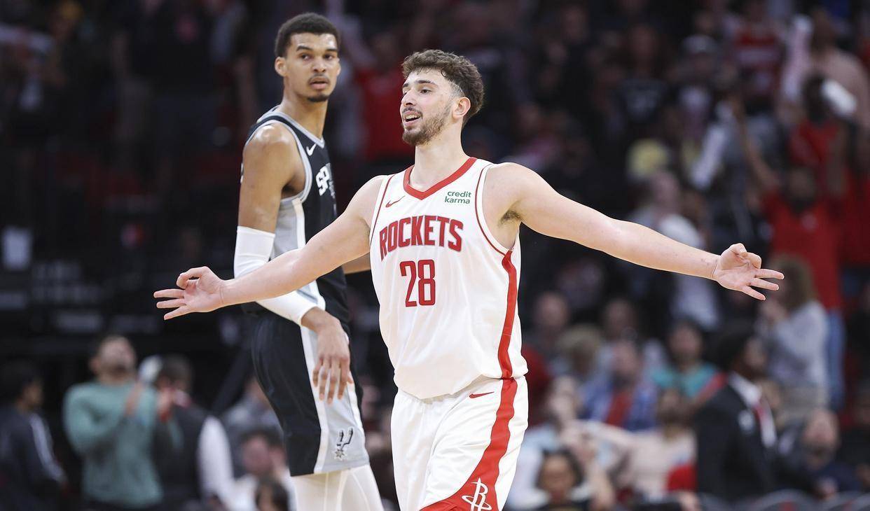 篮球杯小组赛，土耳其队实现三连胜的简单介绍