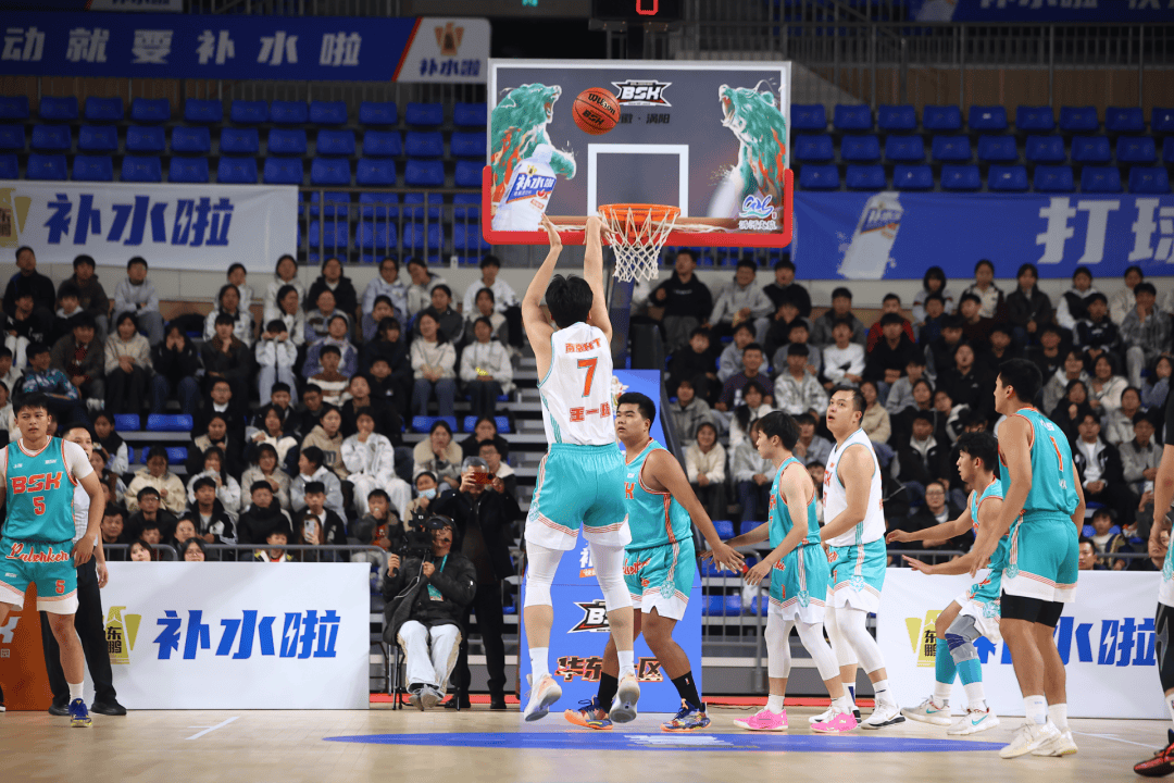 关于双方对决,篮球赛事中诞生出的突破性表现!的信息