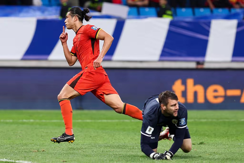 精彩足球比赛中的高潮连连让人陶醉的简单介绍 精彩足球比赛中的高潮连连让人陶醉的简单介绍