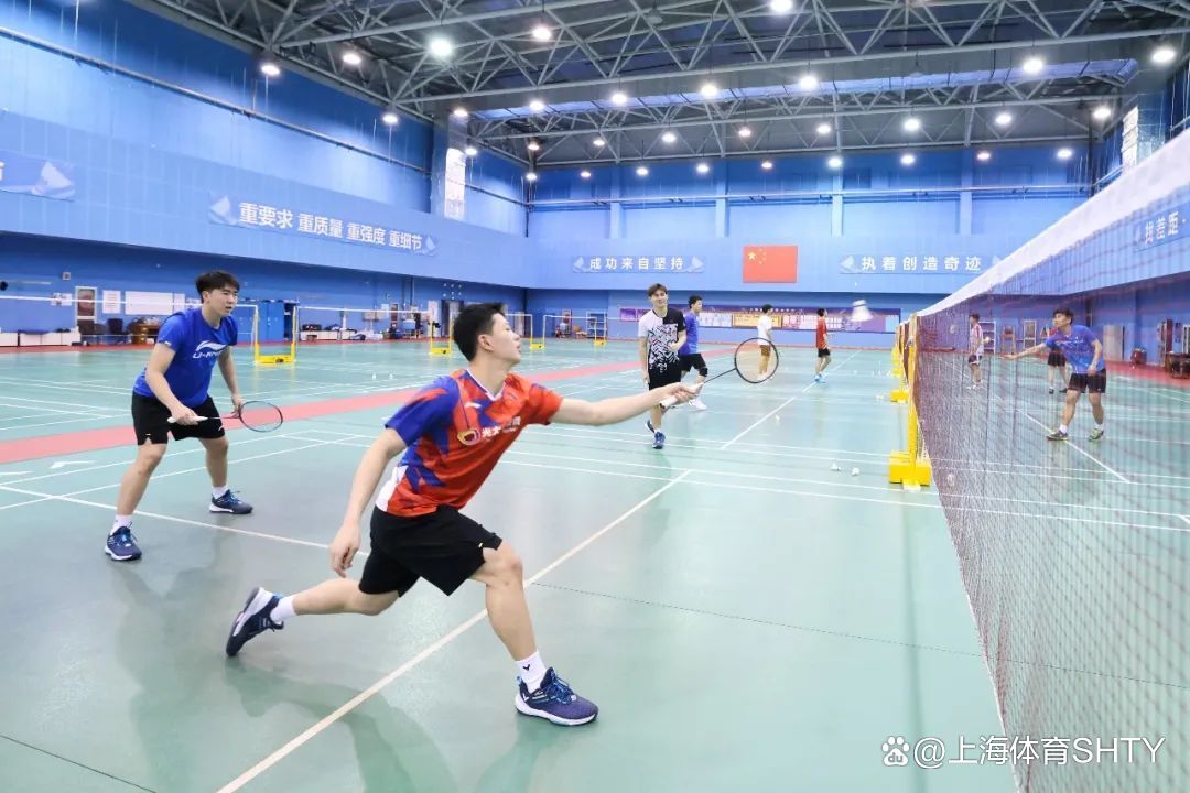 关于传奇再续!球场上老将们再度创造奇迹的信息