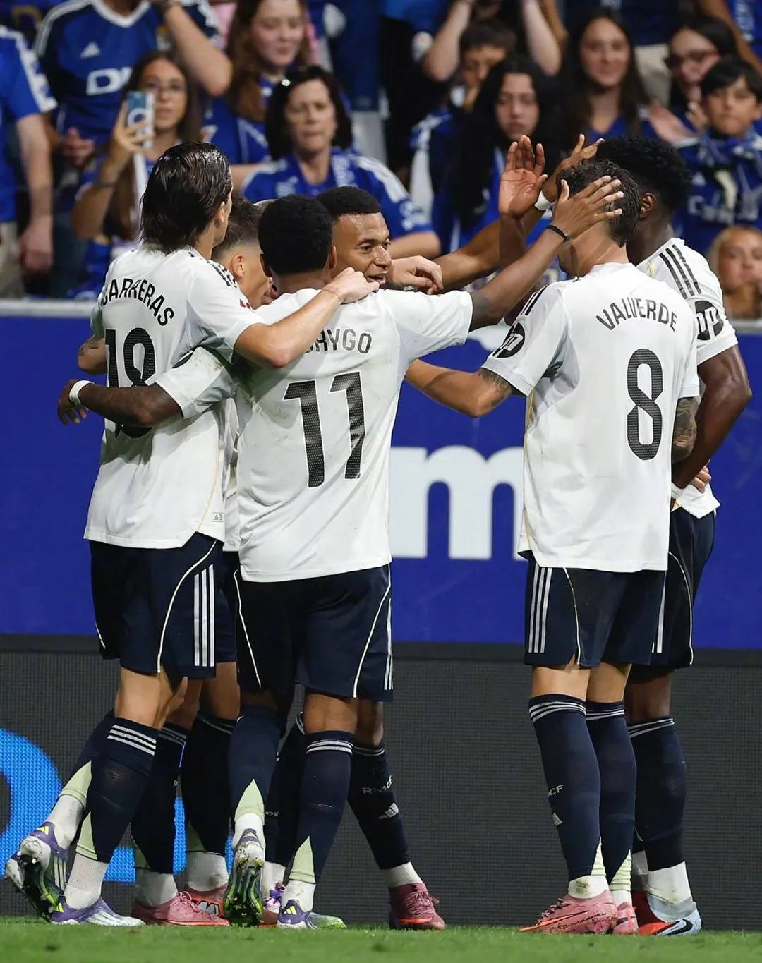 巴黎客场大胜对手，球队整体表现出色无可匹敌