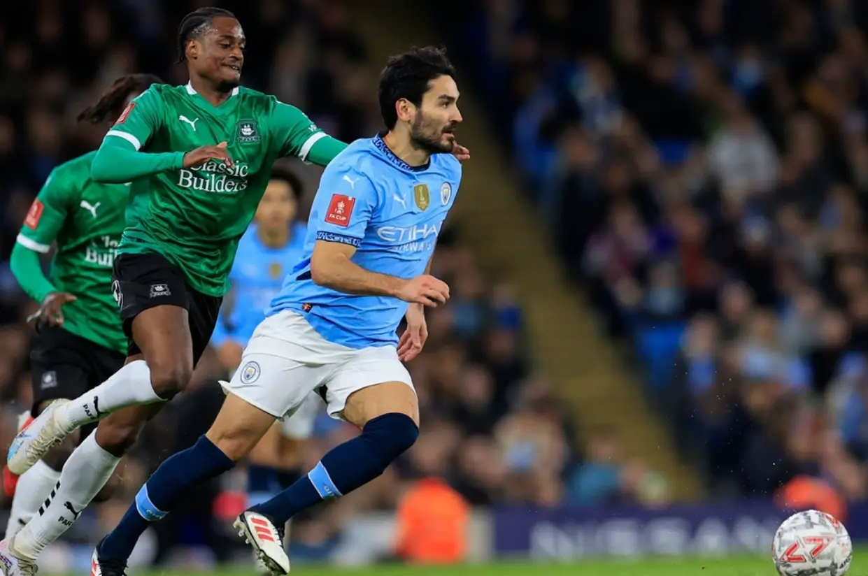 曼城客场大胜南安普顿，保持领先优势的简单介绍