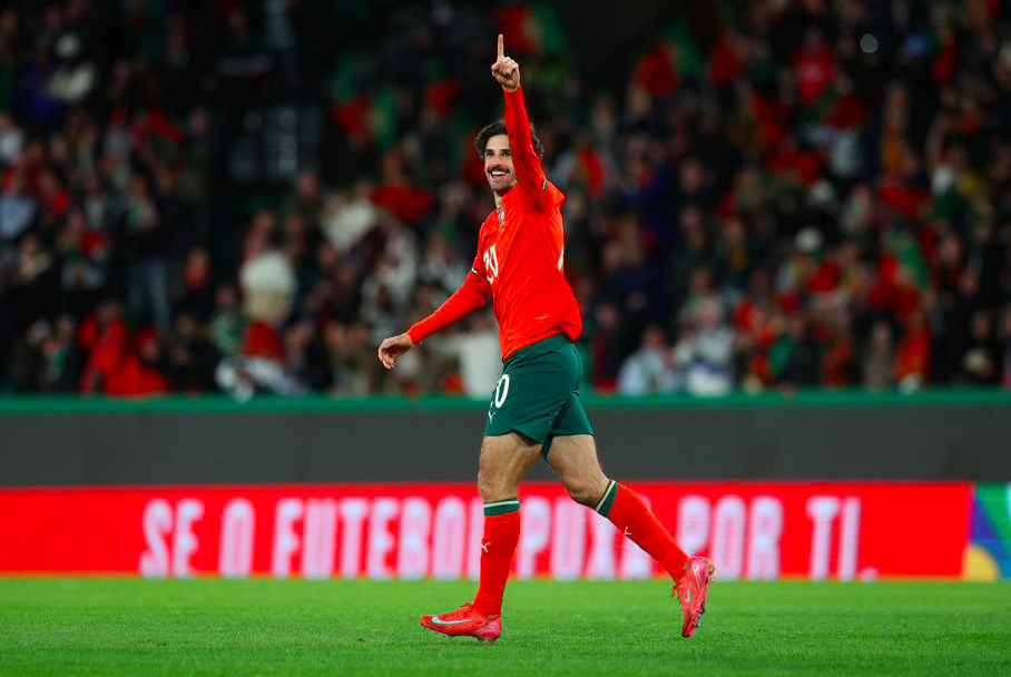 包含蒙彼利埃攻势如潮，捍卫法甲进球榜第一的词条