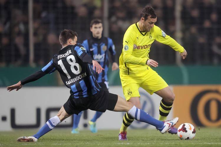 关于不伦瑞克主场不敌沙尔克04，表现暴跌的信息