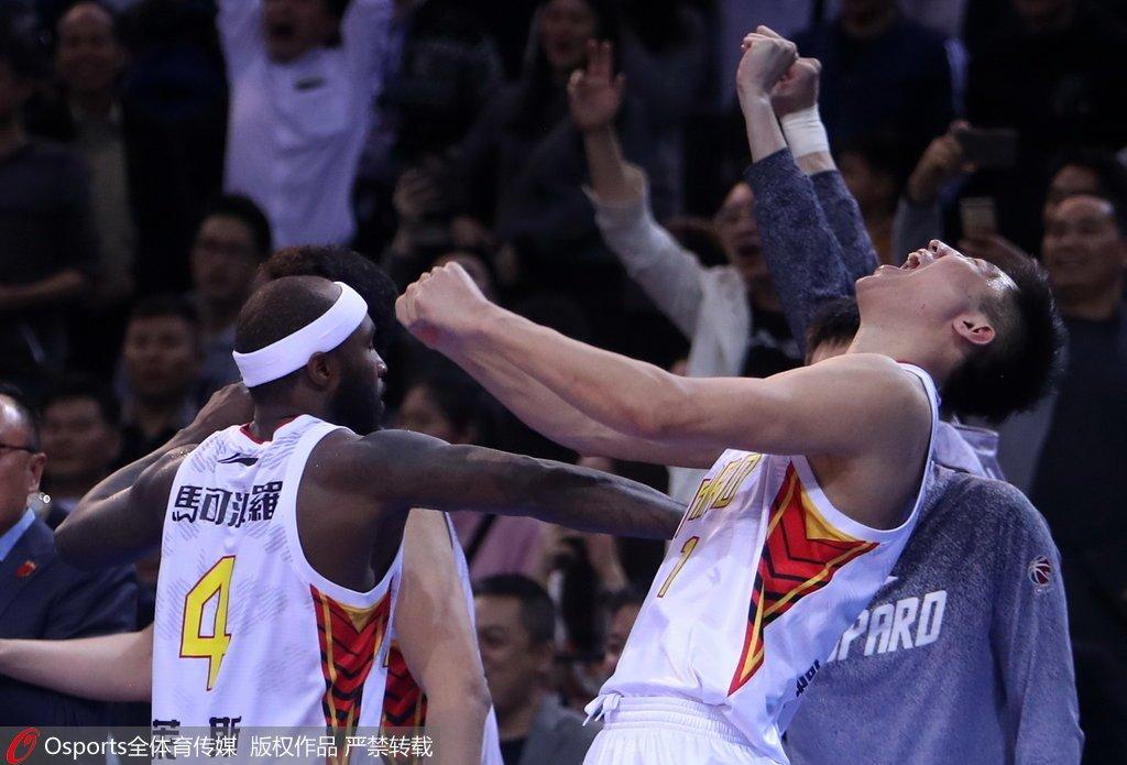 拉维奇奇扳平比分，蒙彼利埃主场战平里昂的简单介绍