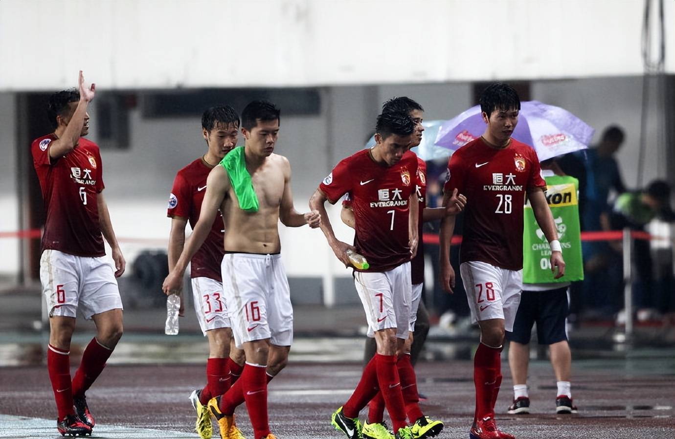 广州恒大豪取四连胜,亚冠小组出线