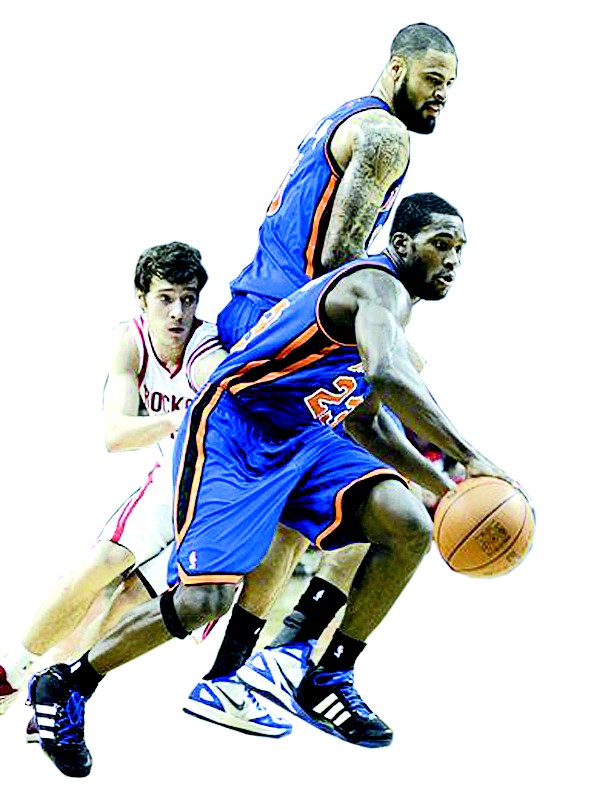 火箭客场对决尼克斯：哈登与兰多夫交锋