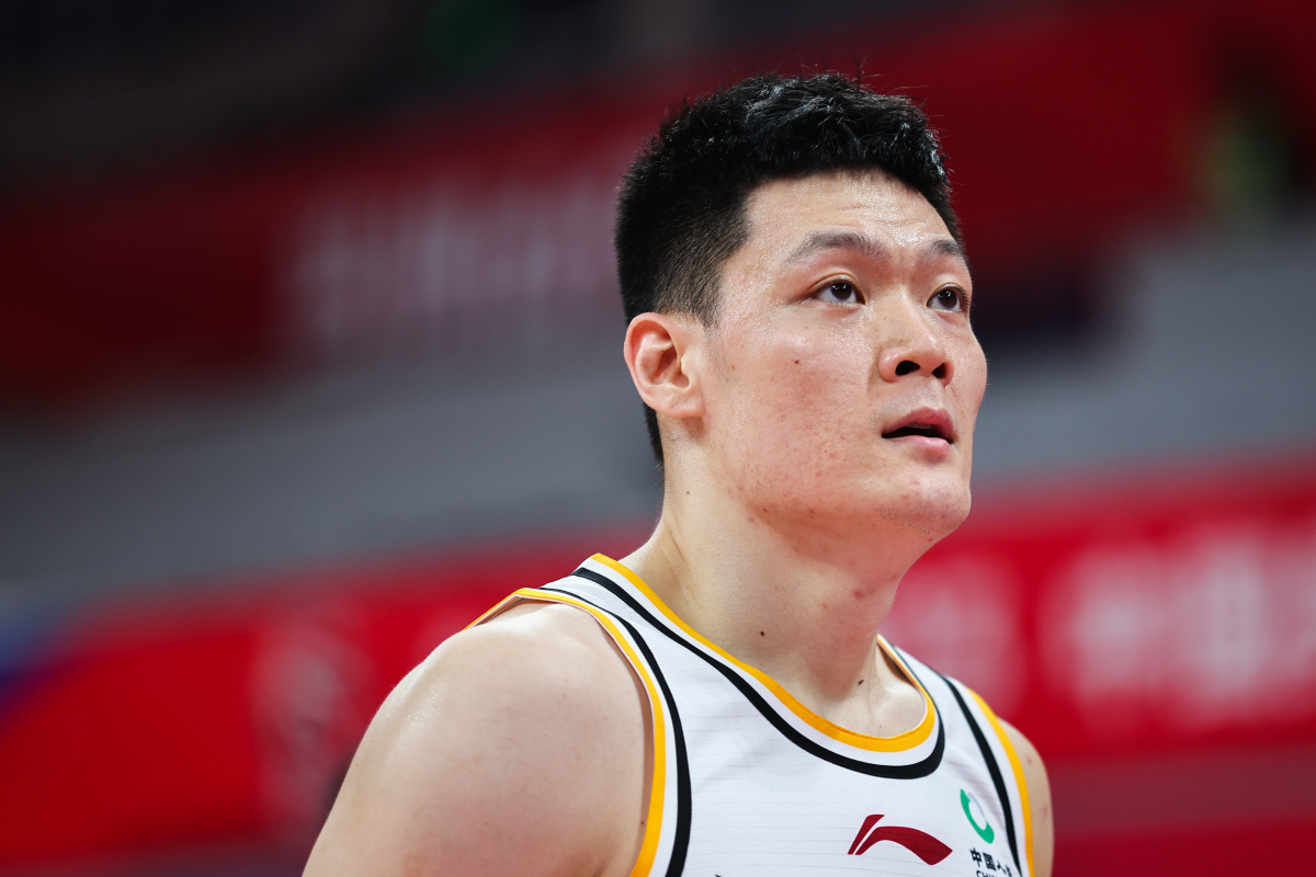 上海队三连败遭淘汰，季后赛梦碎的简单介绍